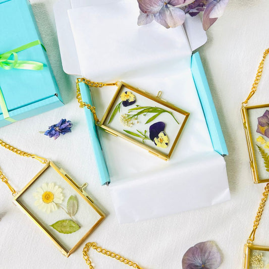 Petite Botanical Herbarium