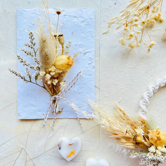 Cream Dried Flower Gift Box